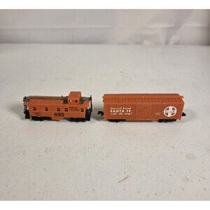 Arnold Rapido N Scale Santa Fe ATSF Caboose 493 & Boxcar 4006 W Germany